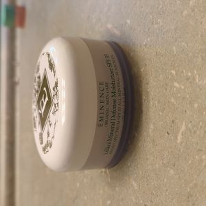 Eminence Lilikoi Mineral Defense Moisturizer SPF 33
